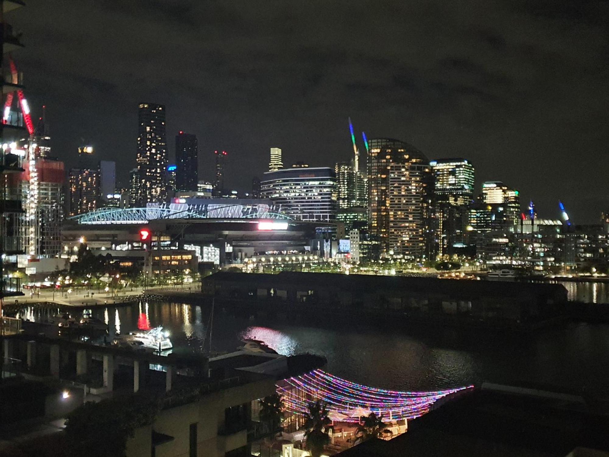 Harbour Escape Apartments Docklands Melbourne Exteriör bild